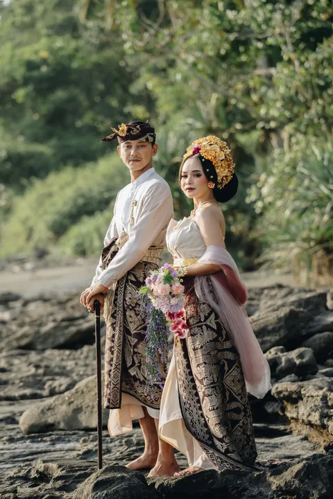 Foto sampul undangan Dewa Putu Widianti & I Dewa Putu Edi Saputra