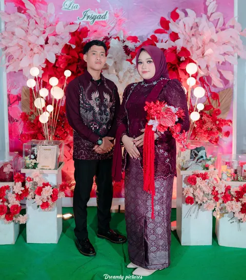 Foto sampul undangan Deden & Wulan