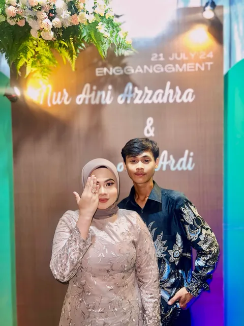 Foto sampul undangan Ayi & Ara