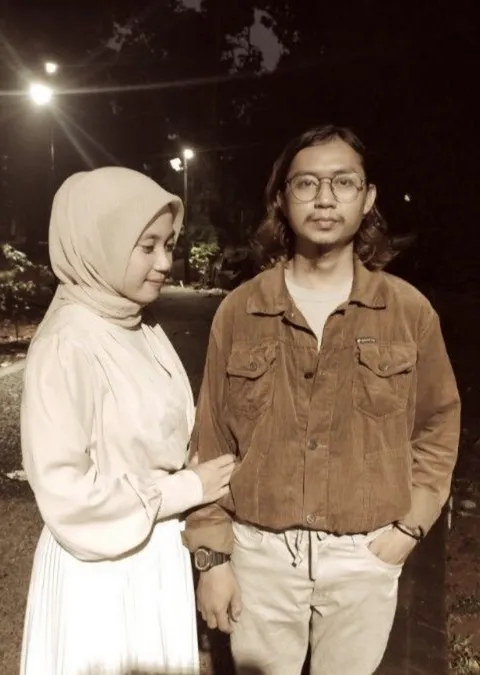 Foto sampul undangan Marta Uci & Zulkaysi