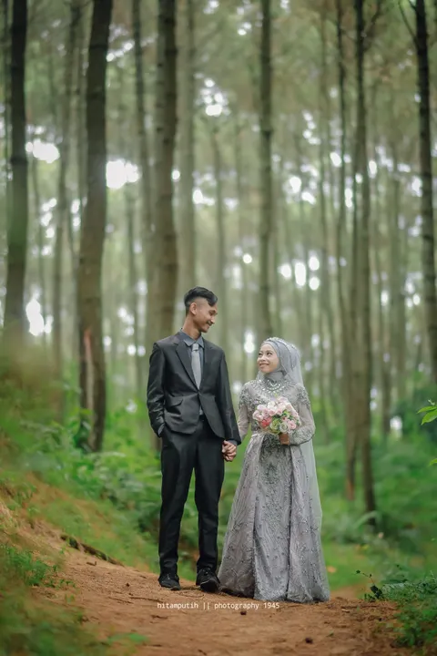 Foto sampul undangan Aso & Enci