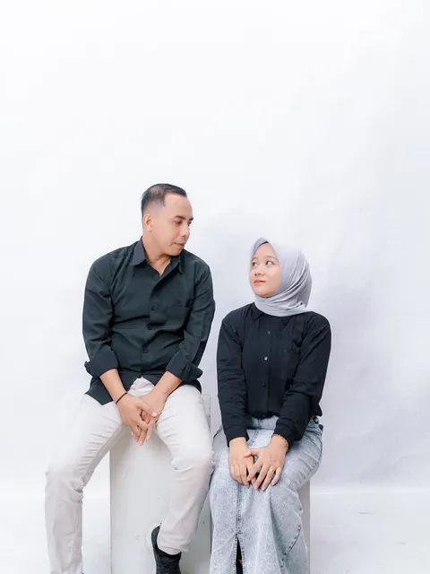 Foto sampul undangan Sapar & Adinda