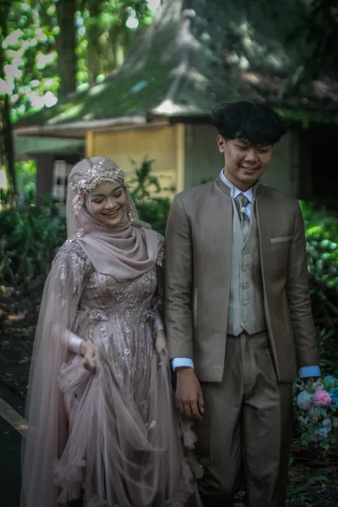 Foto sampul undangan Meeya Shevaya & Ghestara Mavendra