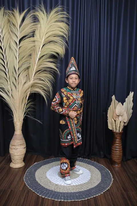 Foto sampul undangan Khitanan Rizwar