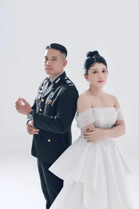 Foto sampul undangan Candy & Clif
