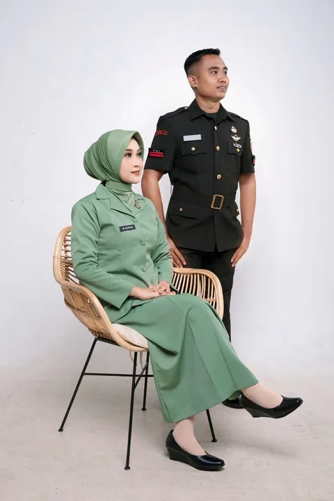 Foto sampul undangan Meikel & Ayu