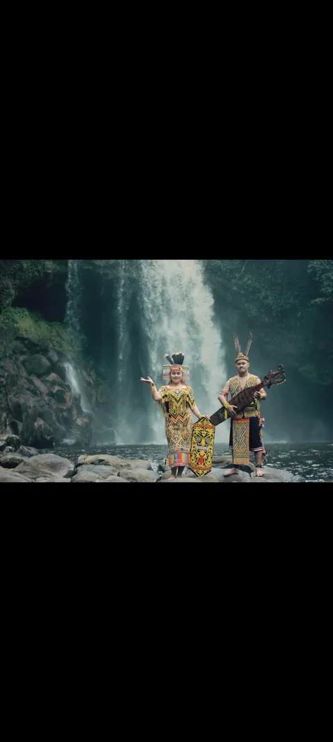 Foto sampul undangan Mira & Febrianto