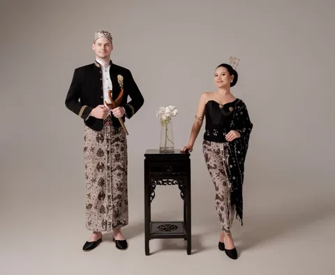 Foto sampul undangan Adam & Nadya