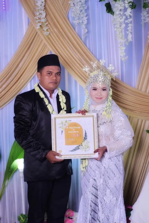 Foto sampul undangan Hery & Hikmah