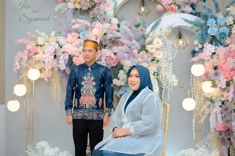 Foto sampul undangan Syamsul & Ika