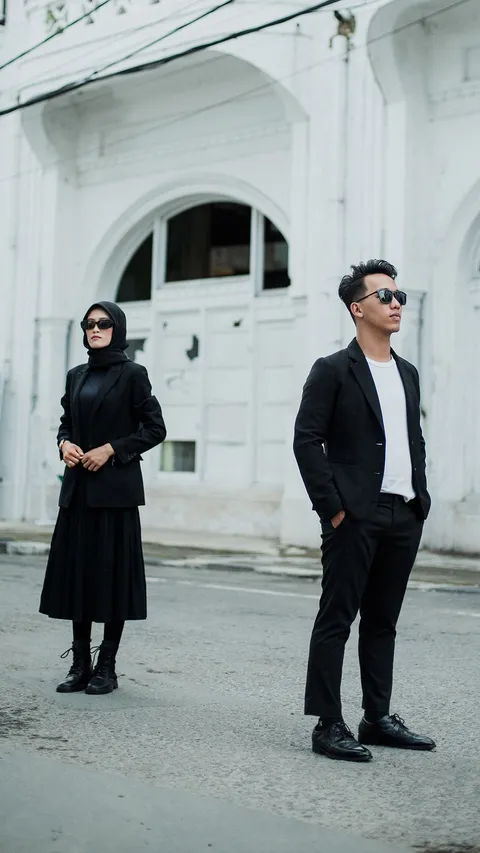 Foto sampul undangan Tom & Tika