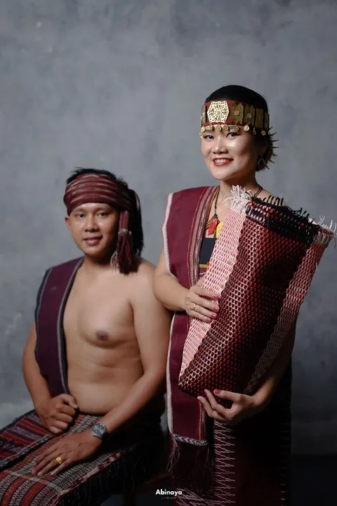 Foto sampul undangan Tiar & Toga