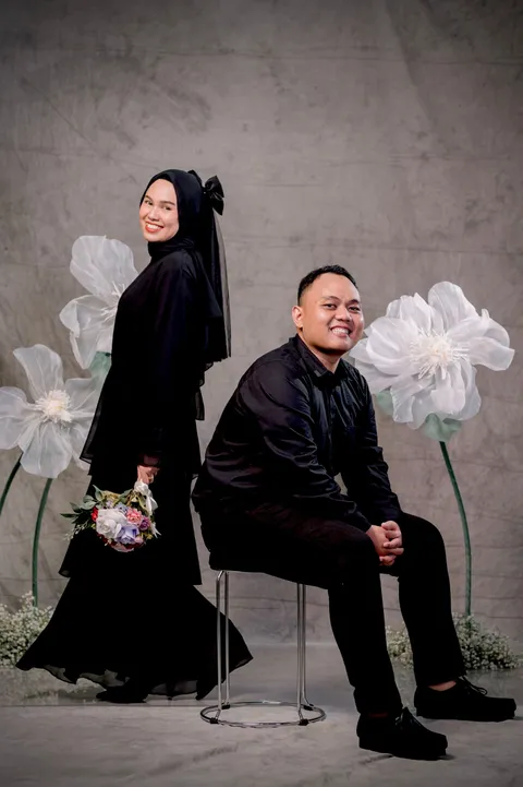 Foto sampul undangan Adit & Alma
