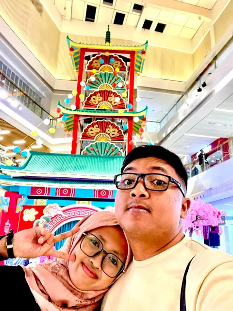 Foto sampul undangan Melania Putri & 6282225940001