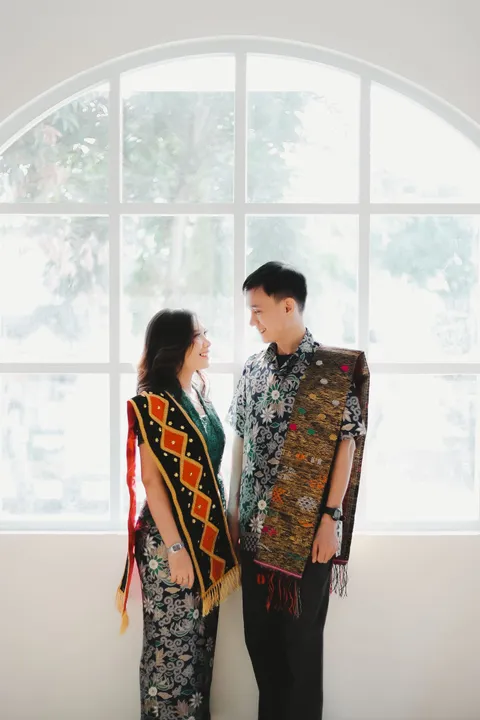 Foto sampul undangan Ely & Hendik