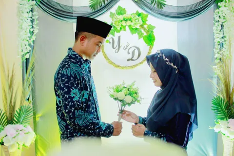 Foto sampul undangan Donny & Yolan