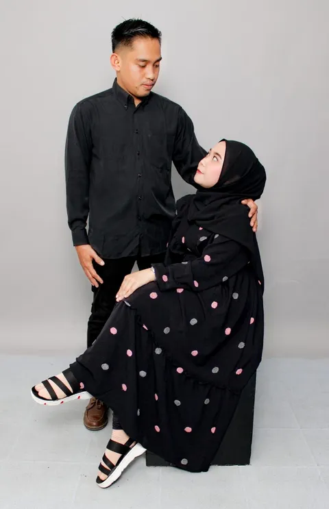 Foto sampul undangan Sanya & Andri