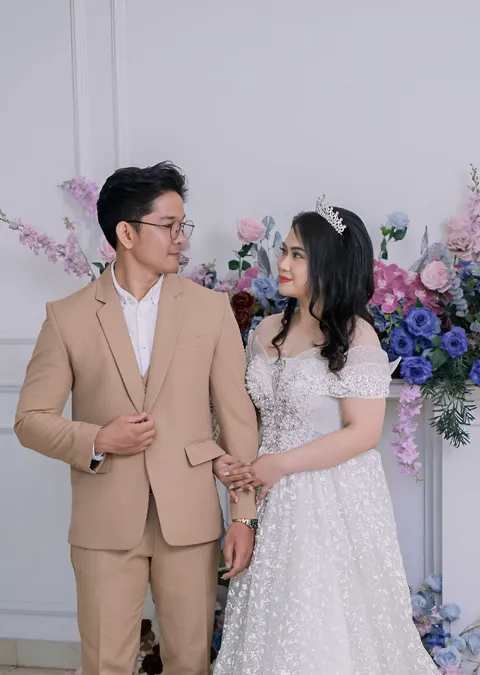 Foto sampul undangan Wulan & Julius