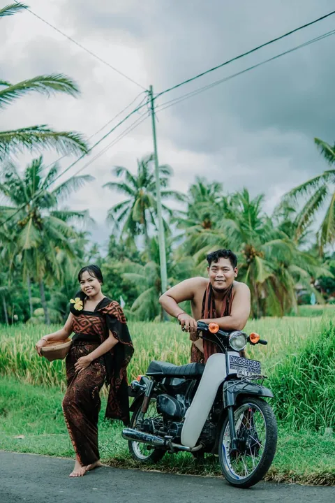 Foto sampul undangan Kertiani & Arya