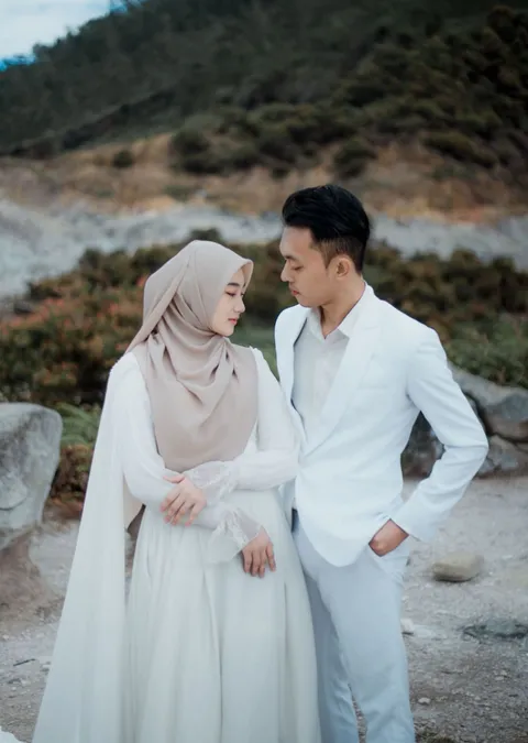 Foto sampul undangan Fando & Fivy