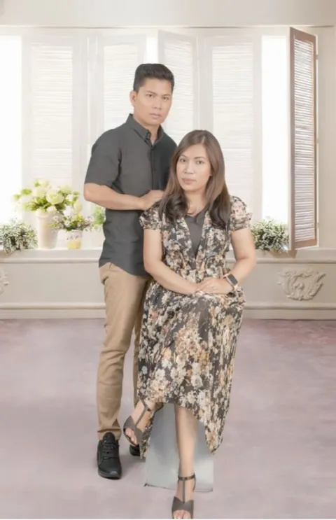 Foto sampul undangan Etty Wahyuni & Emanto
