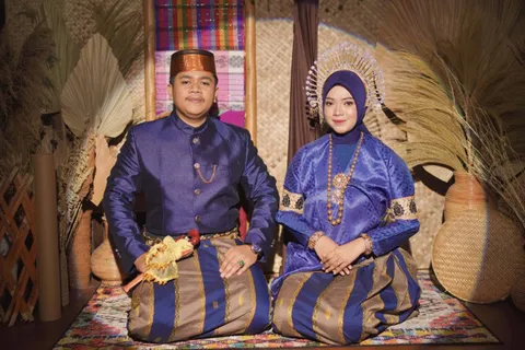 Foto sampul undangan Nurul & Syawal