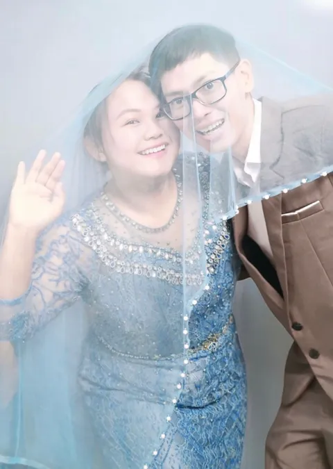 Foto sampul undangan Lisa & William