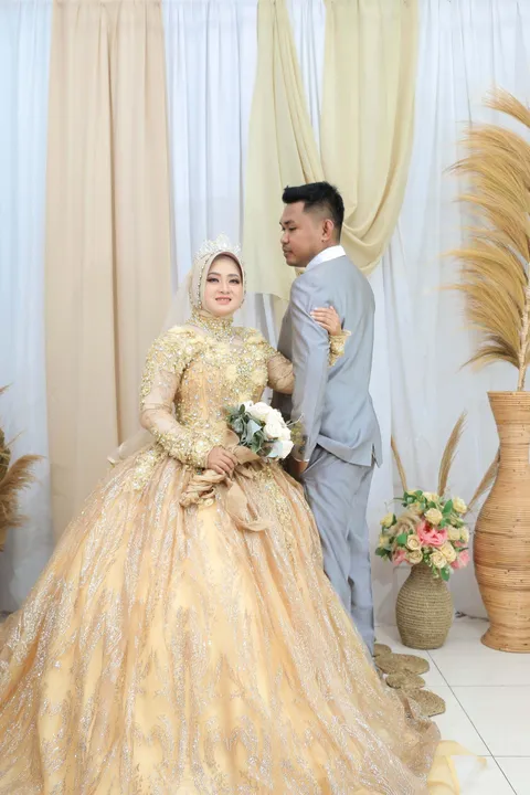 Foto sampul undangan Inton & Rusdi
