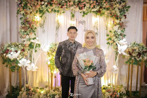Foto sampul undangan Yoga & Ajeng