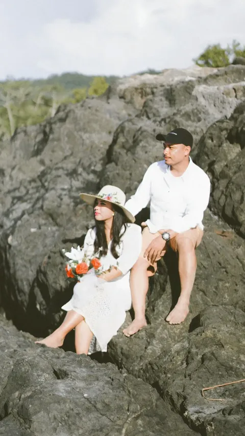 Foto sampul undangan Lina & Billy
