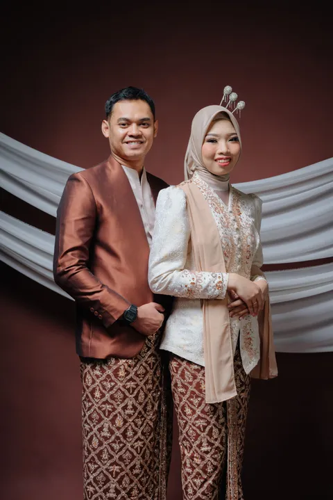 Foto sampul undangan Rissa & Puput