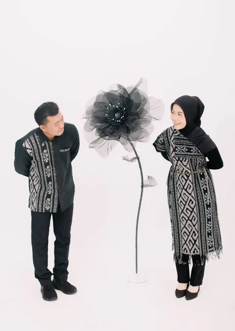 Foto sampul undangan Sri & Ahyar