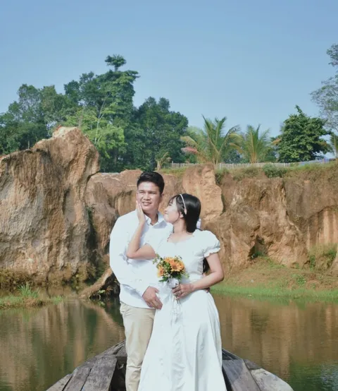 Foto sampul undangan Ina & Jhon