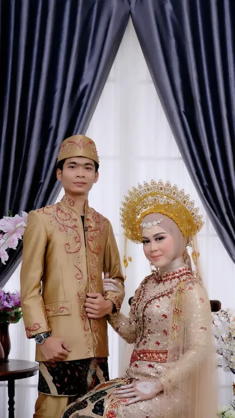Foto sampul undangan Mega & Argian