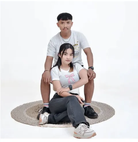 Foto sampul undangan Gilang Ramadan & Rindy Nurul Pertiwi