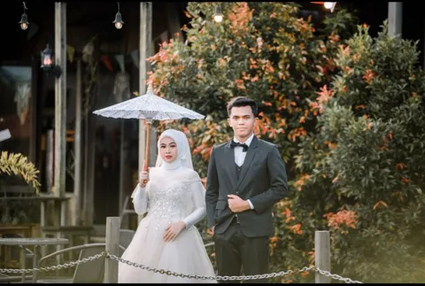 Foto sampul undangan Husnimubarok & Nina