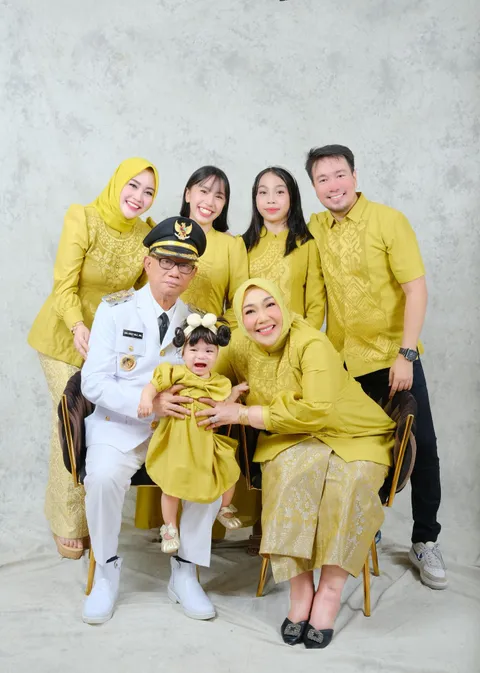 Foto sampul undangan Aleca & Aira