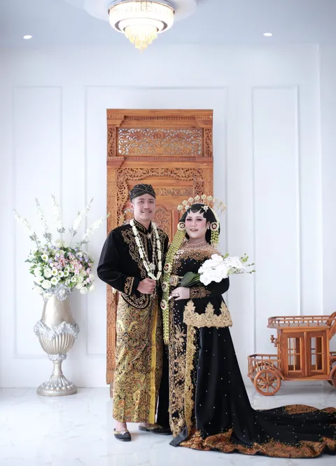 Foto sampul undangan Melisa & Fajar