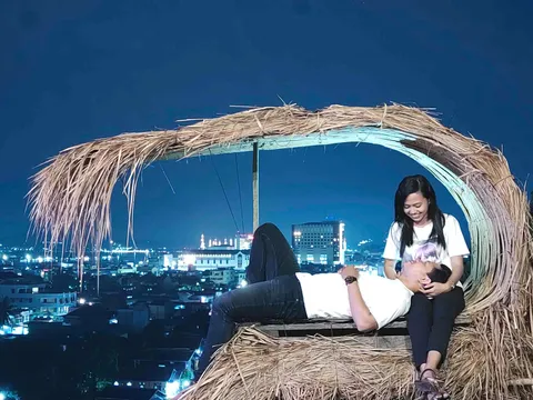 Foto sampul undangan Tika & Yosi