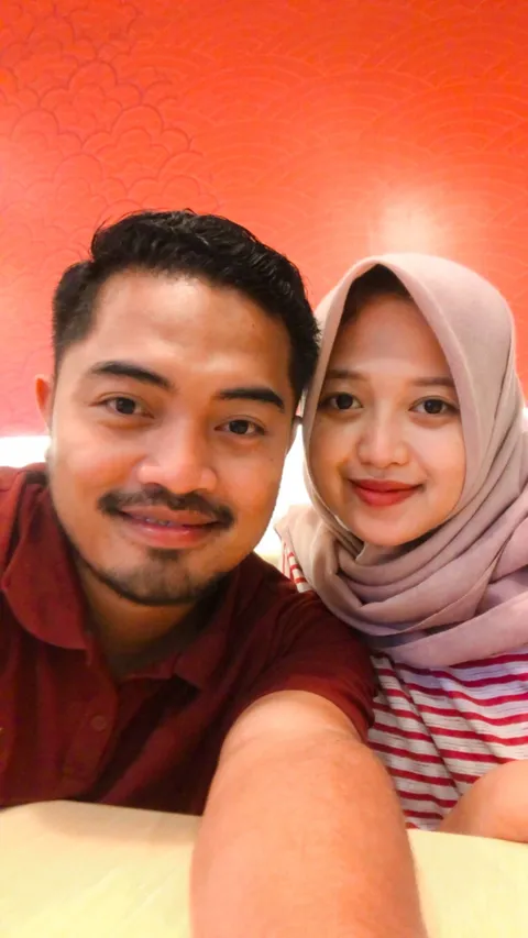 Foto sampul undangan Vera Apriani & Aziz Muslim