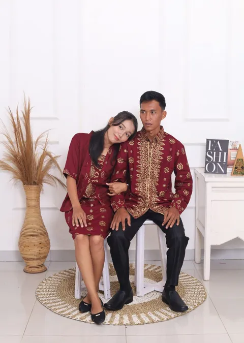 Foto sampul undangan Yohanes & Yohana
