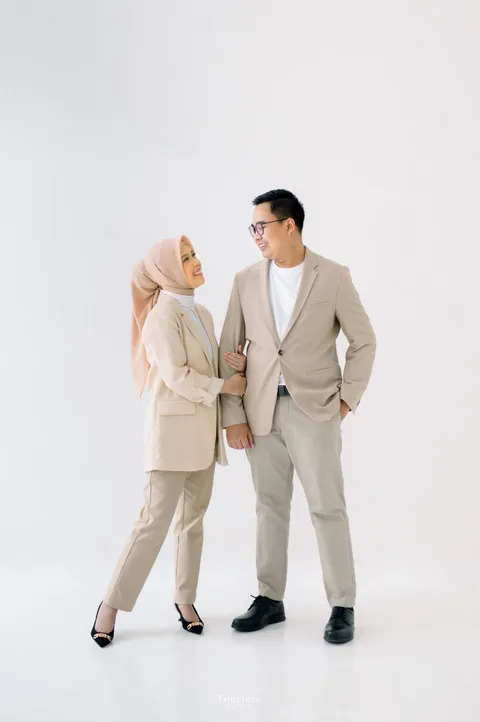 Foto sampul undangan Agna & Akbar