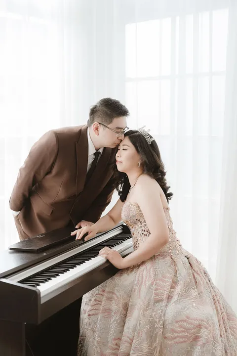 Foto sampul undangan Glady & Hans
