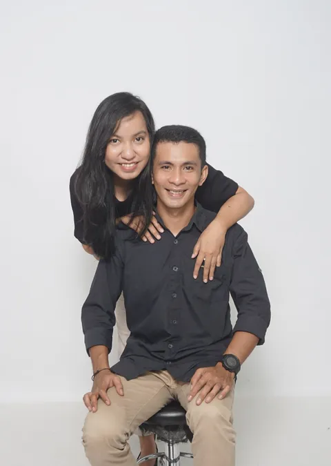 Foto sampul undangan Fely & Vicky