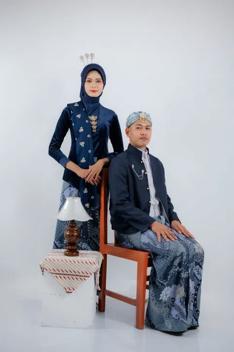 Foto sampul undangan Tiara & Hery