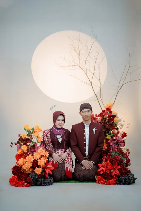 Foto sampul undangan Sarwanto & Sella
