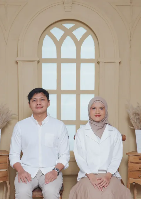 Foto sampul undangan Salman & Elia