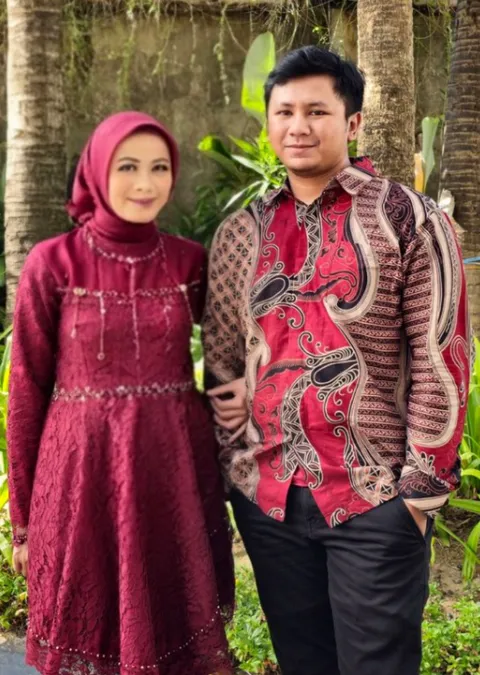 Foto sampul undangan Nurkhafifah Y & Yogi Alpinda