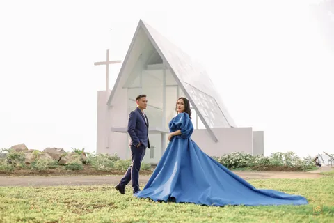 Foto sampul undangan Sintikhe & Stevan