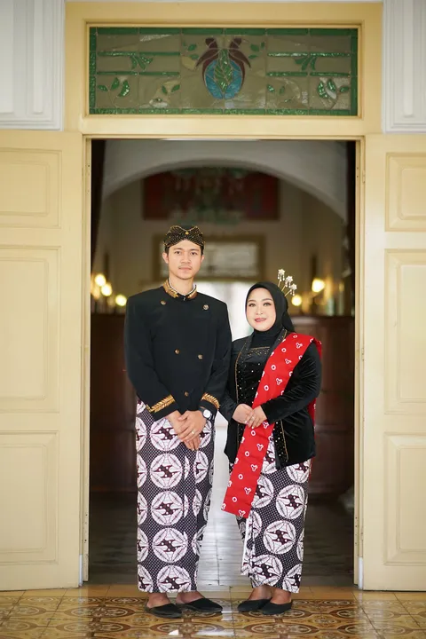 Foto sampul undangan Athalah & Adji